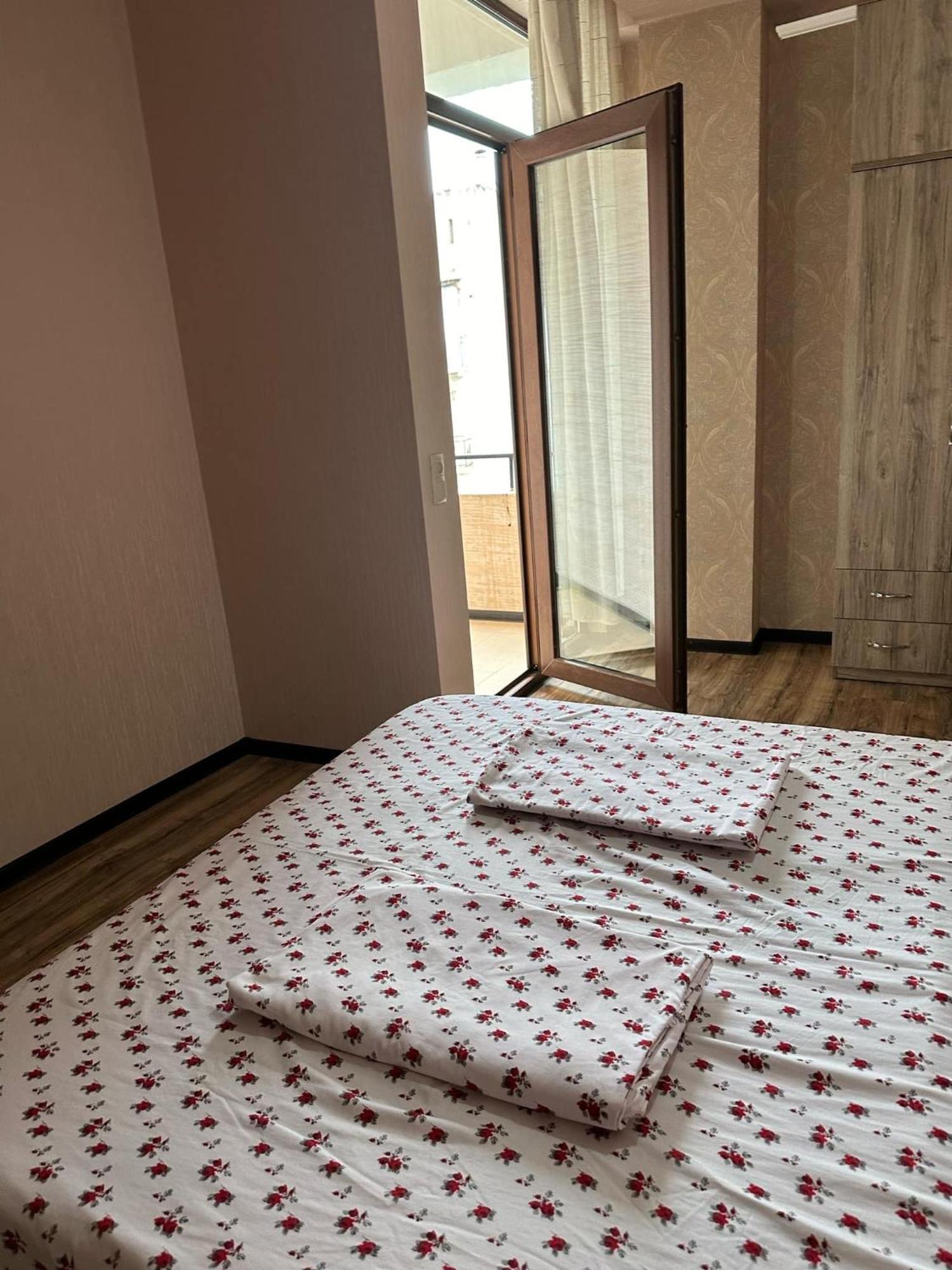 House In Varketili تبليسي المظهر الخارجي الصورة
